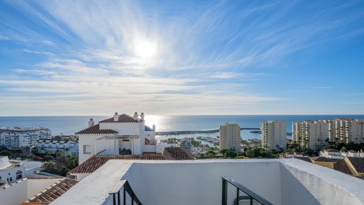Puerto Blanco Apartment Estepona Bagian luar foto